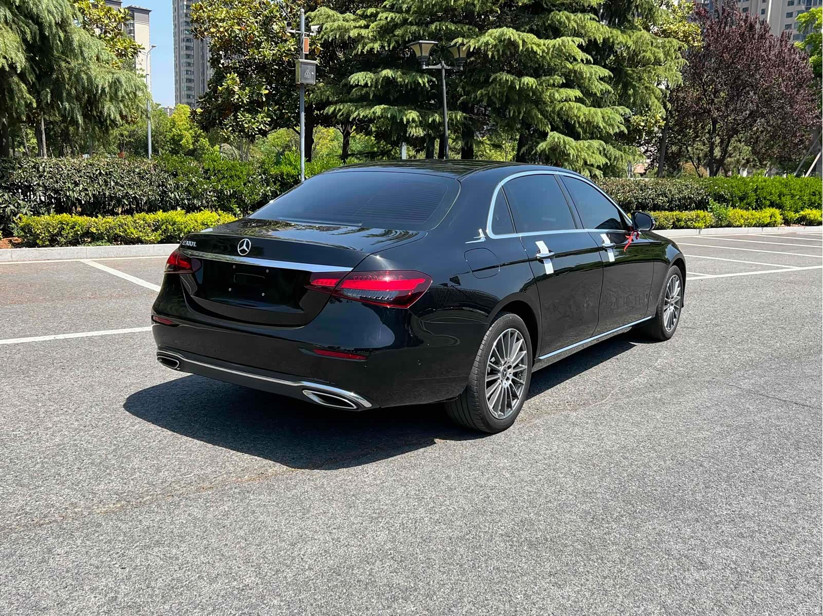 Mercedes-Benz E-Class, 2023 3