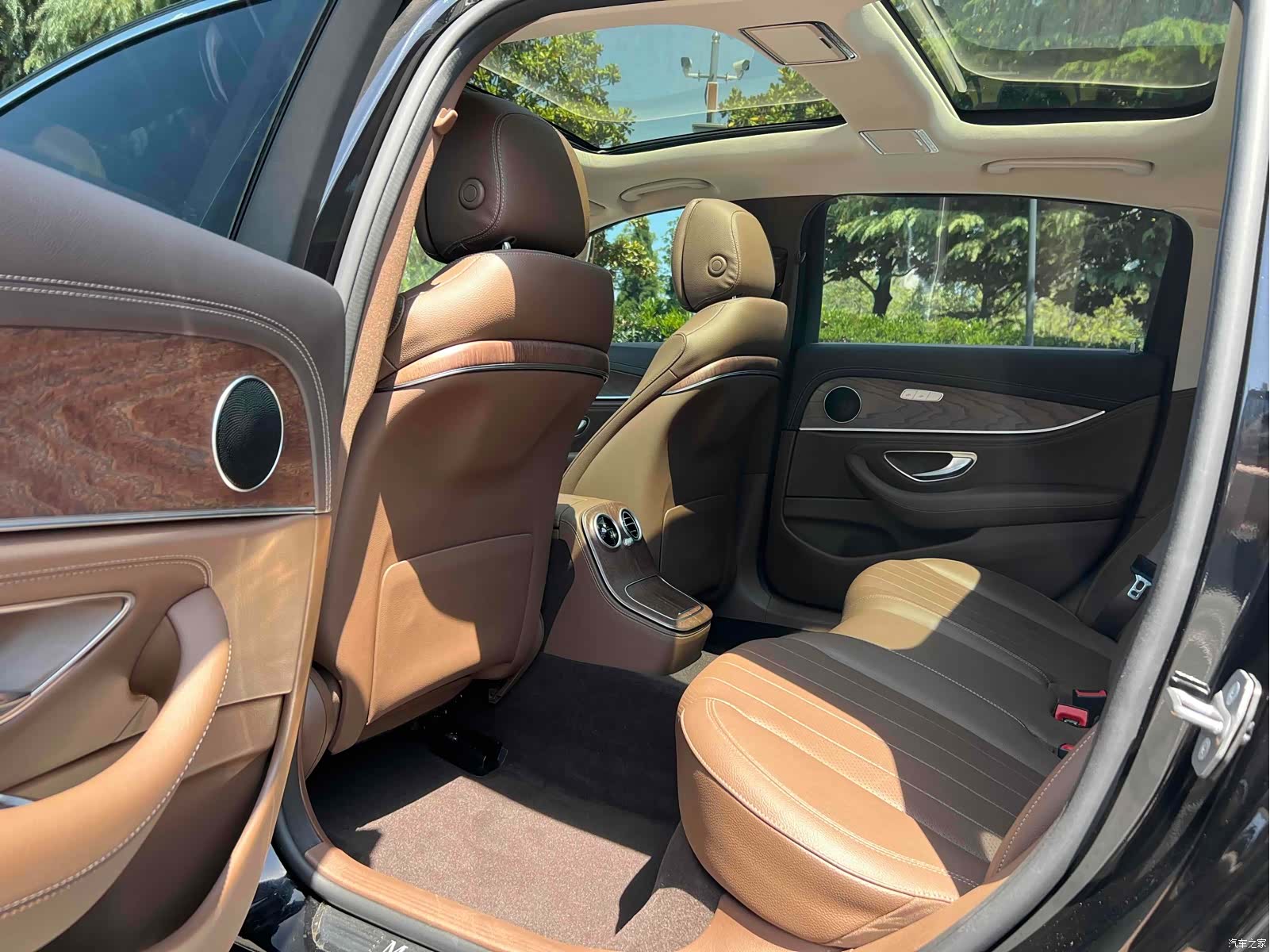Mercedes-Benz E-Class, 2023 8