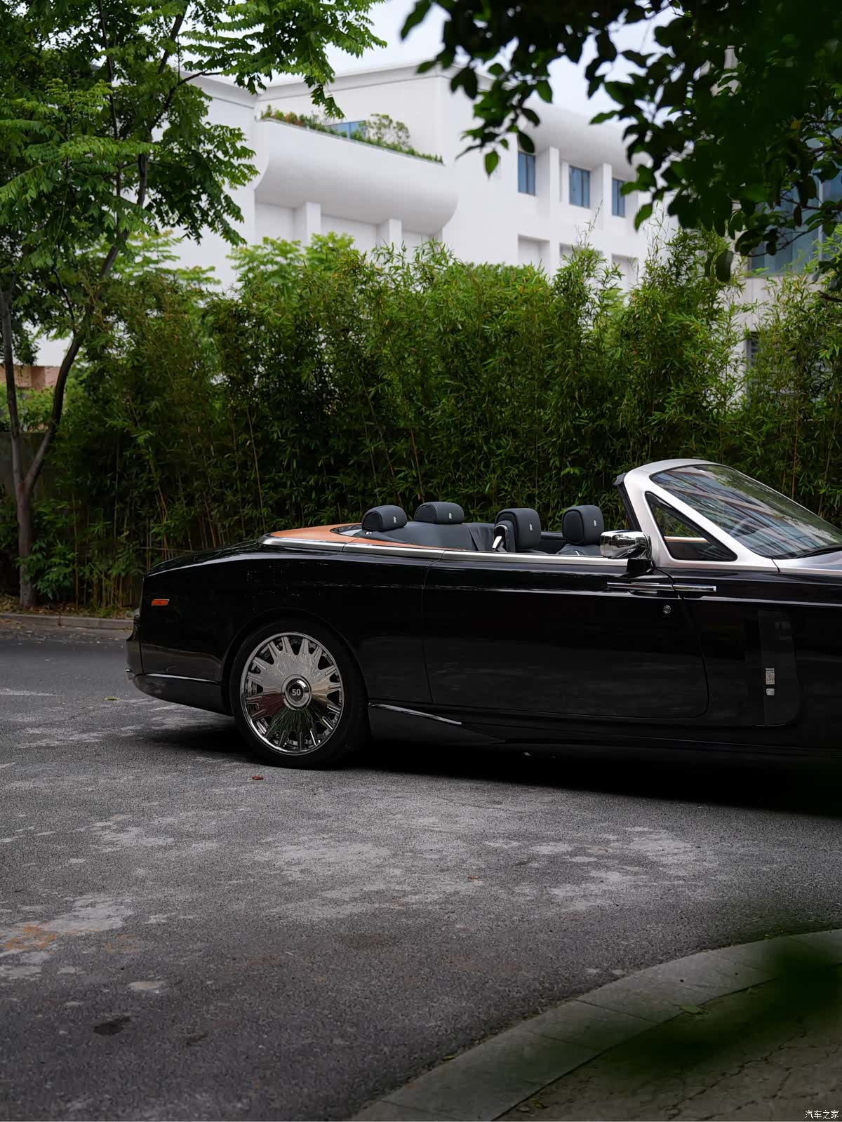 Rolls-Royce Phantom, 2008 25
