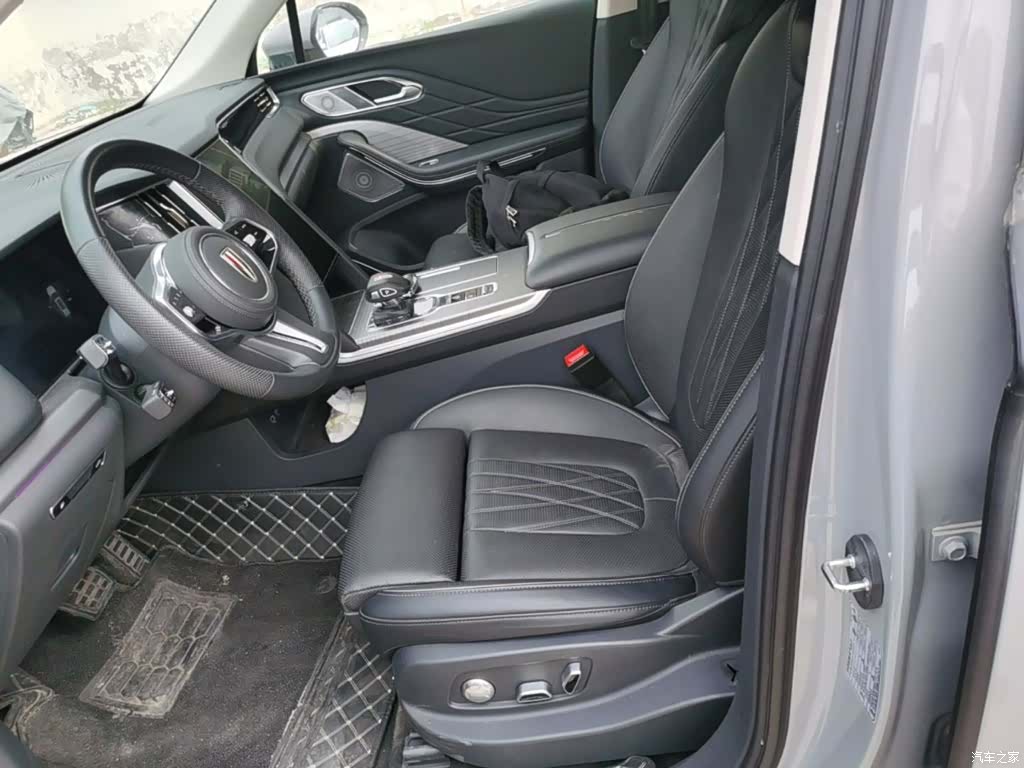 Hongqi HS7, 2024 15