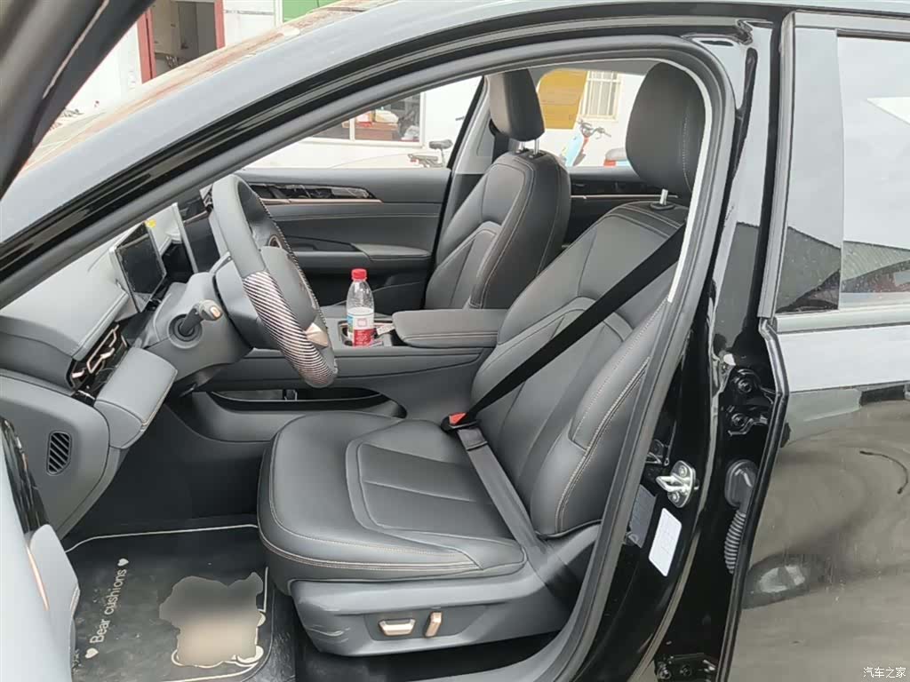 Wuling Starlight, 2025 15