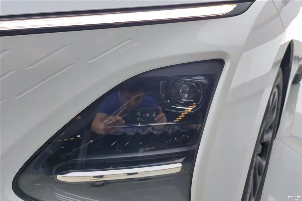 Wuling Starlight, 2026 все фото