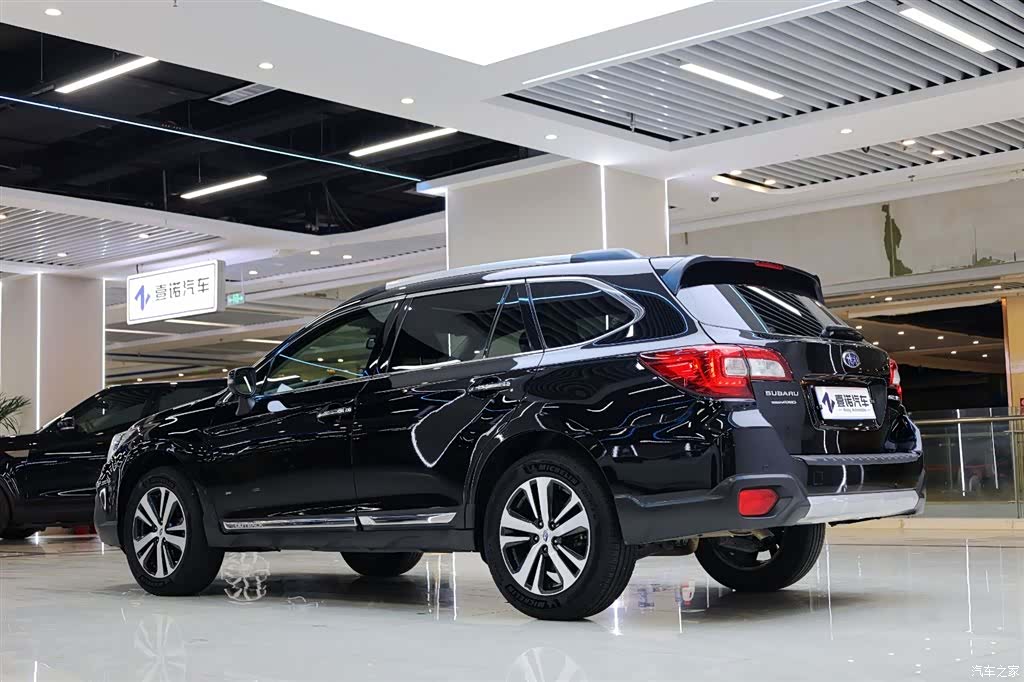 Subaru Outback, 2019 все фото