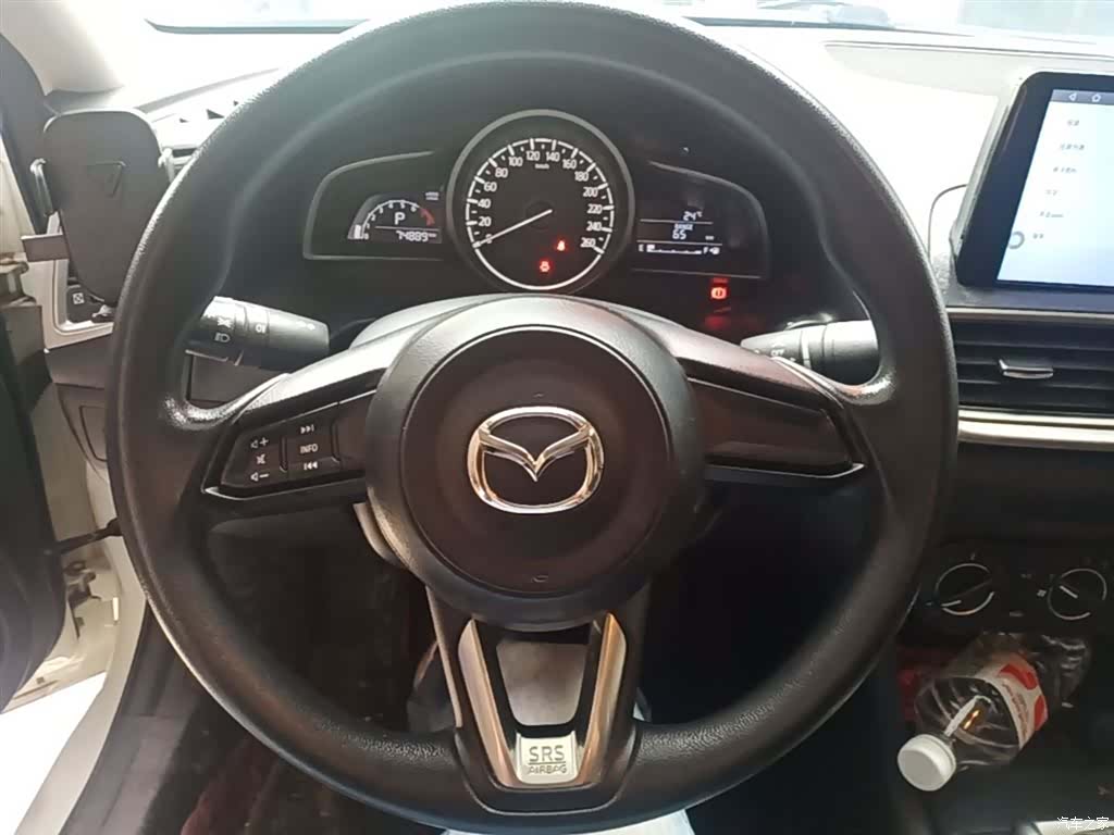 Mazda Mazda3, 2018 11