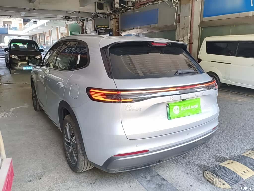 Geely 7, 2025 все фото