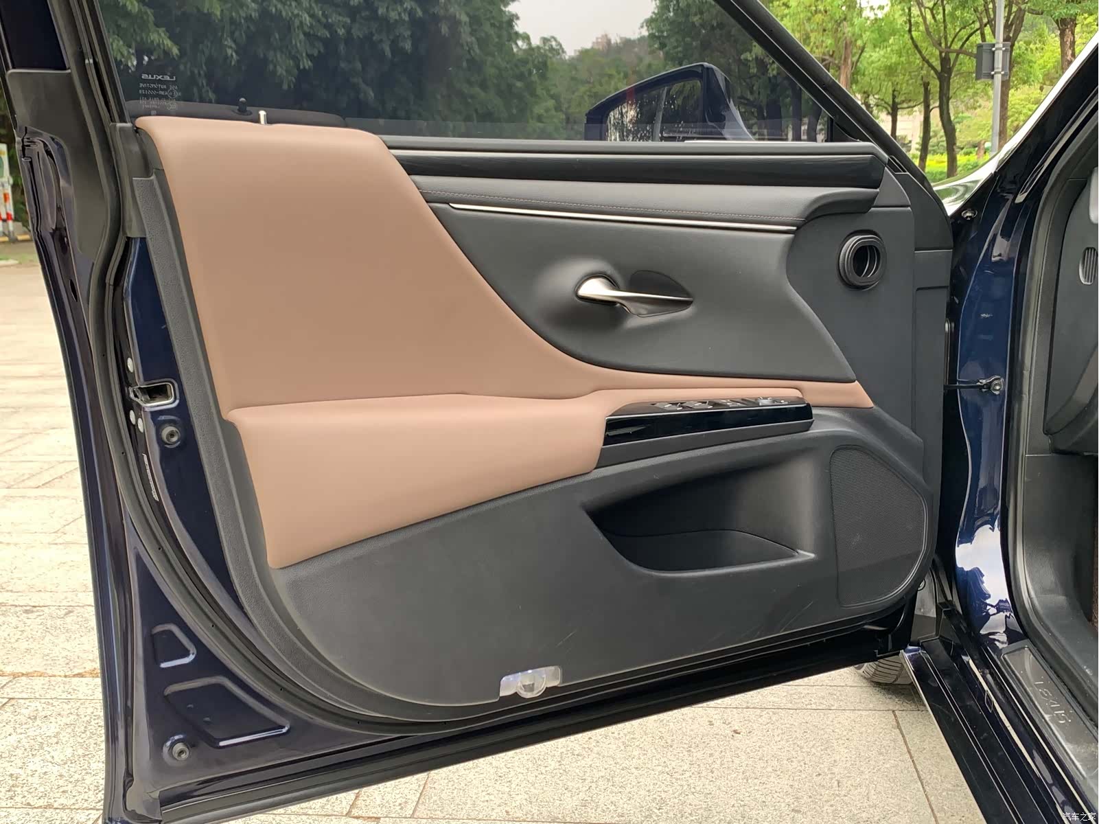 Lexus ES, 2024 9