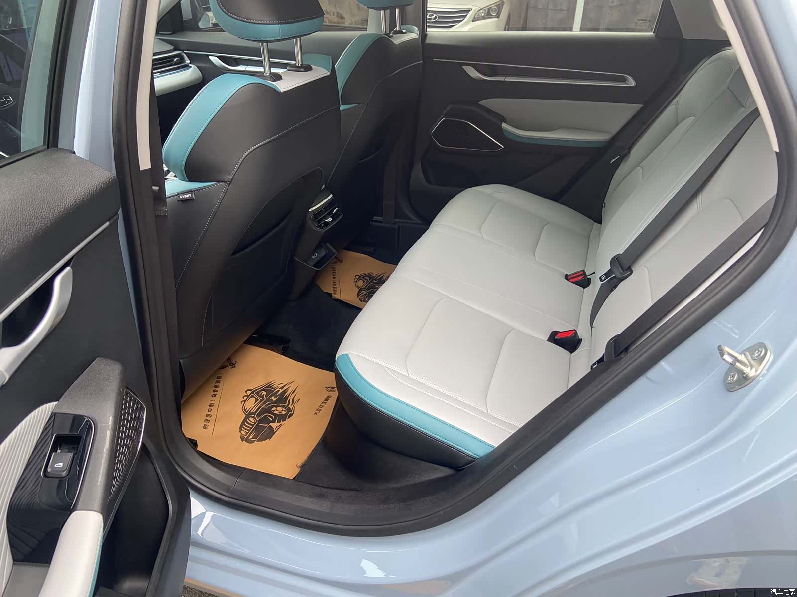 Geely Emgrand, 2023 11