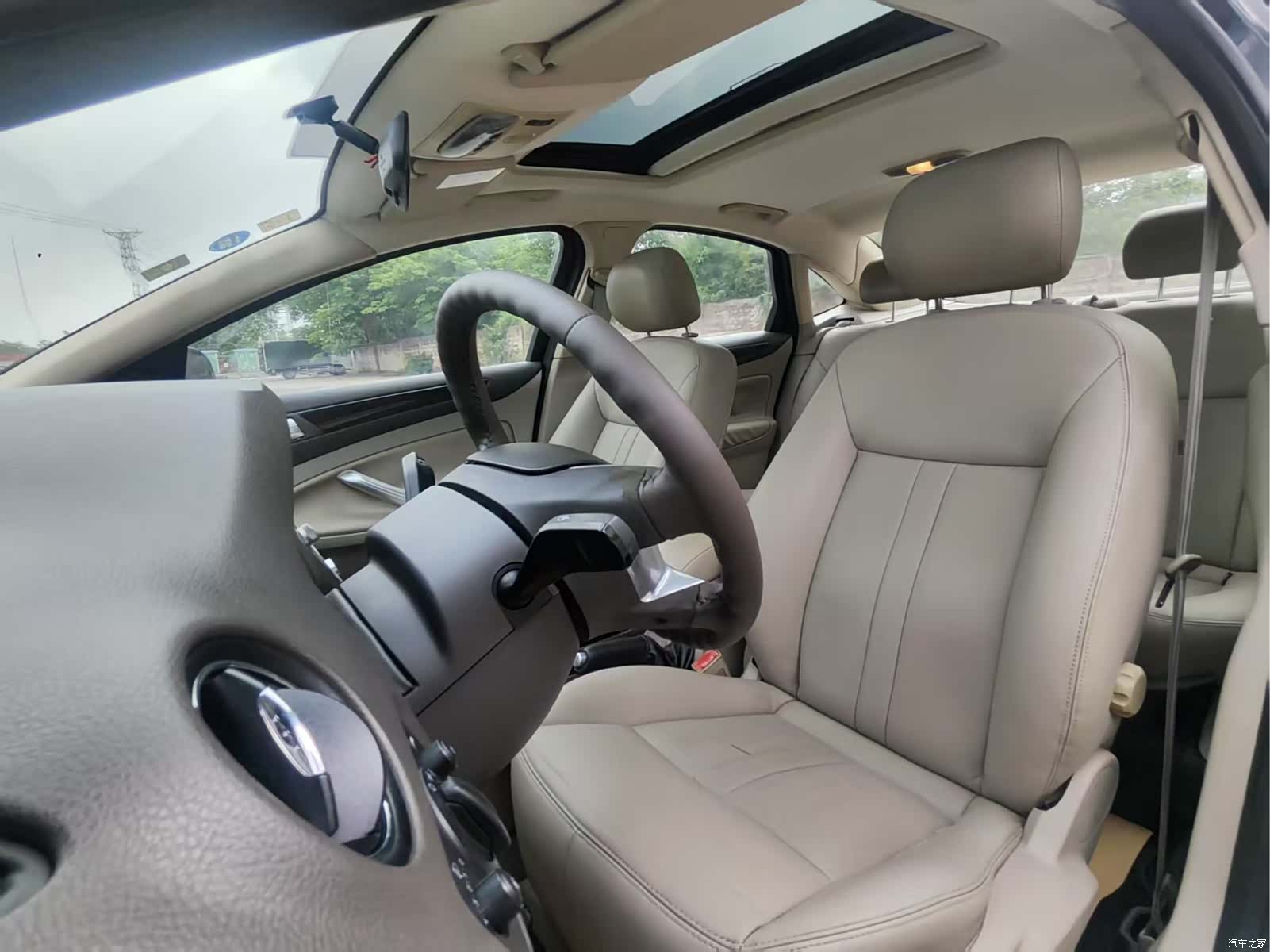 Ford Mondeo, 2011 11