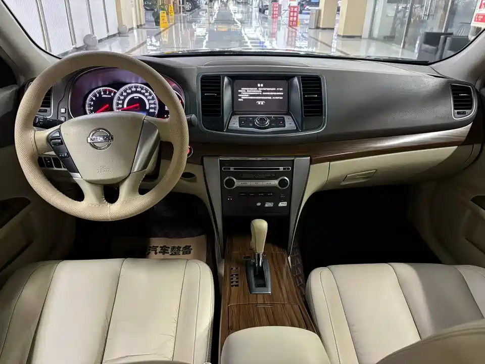 Nissan Teana