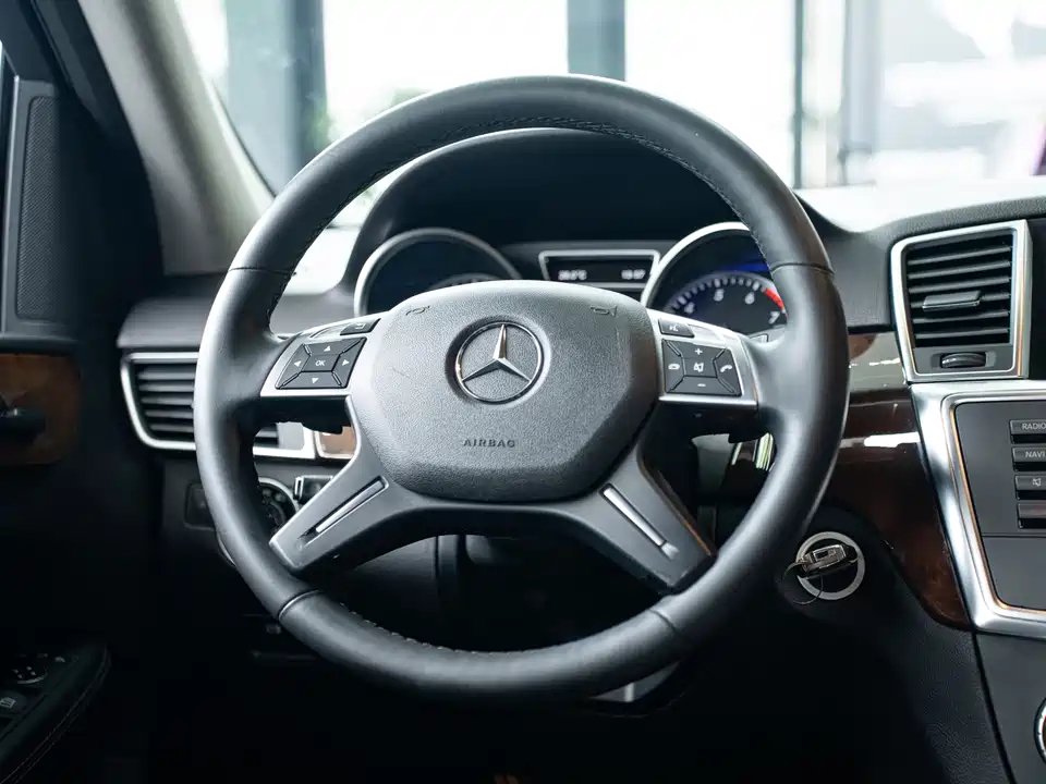 Mercedes-Benz M class