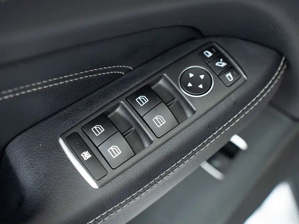 Mercedes-Benz M class