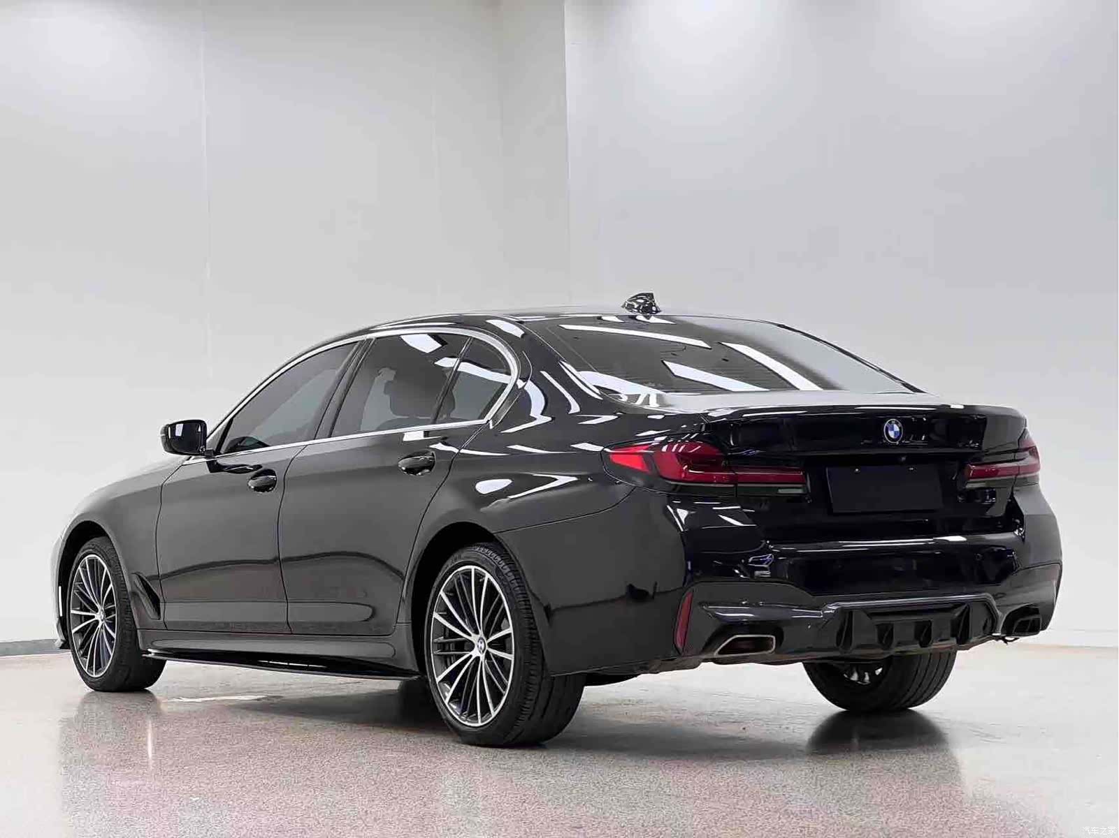 BMW 5 Series, 2021 28