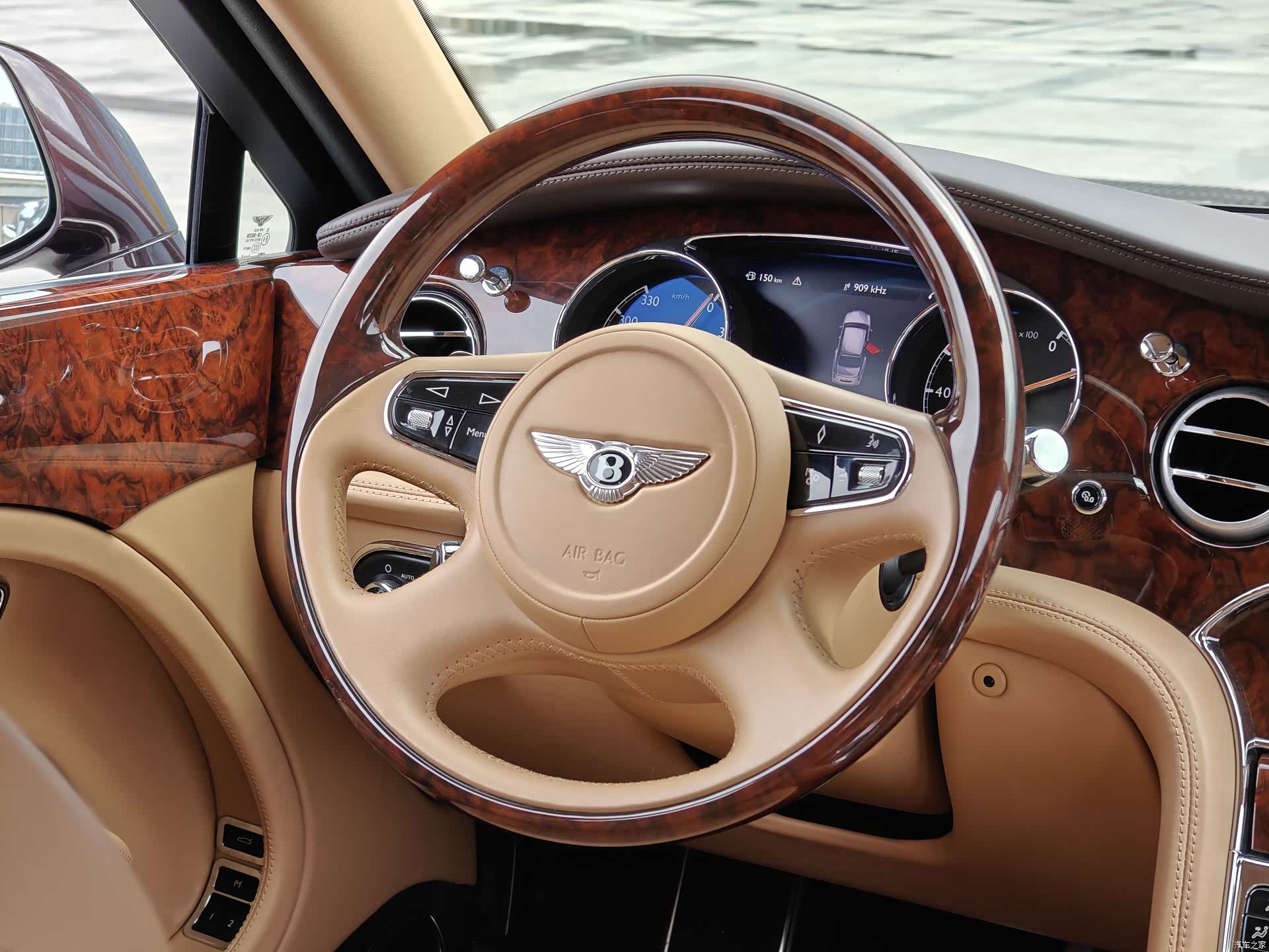 Bentley Mulsanne, 2019 11
