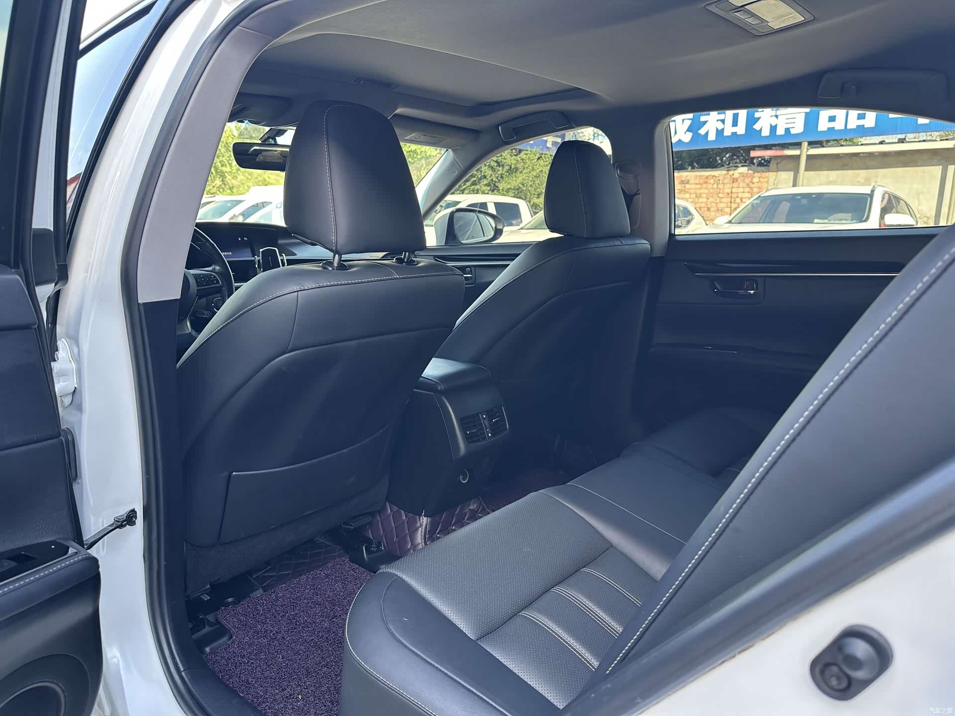 Lexus ES, 2017 6