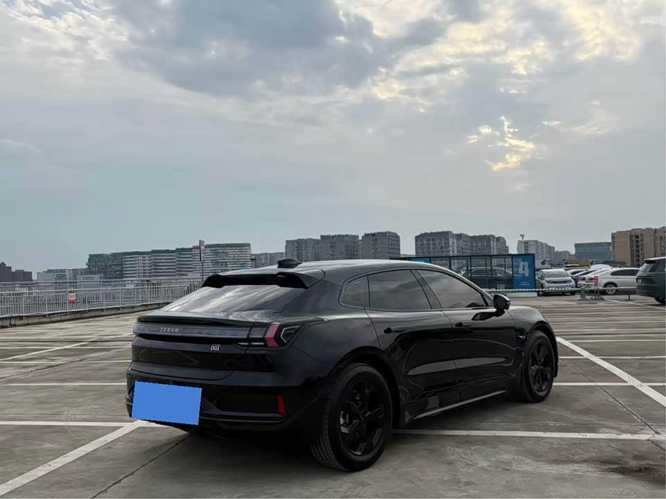 Zeekr 001