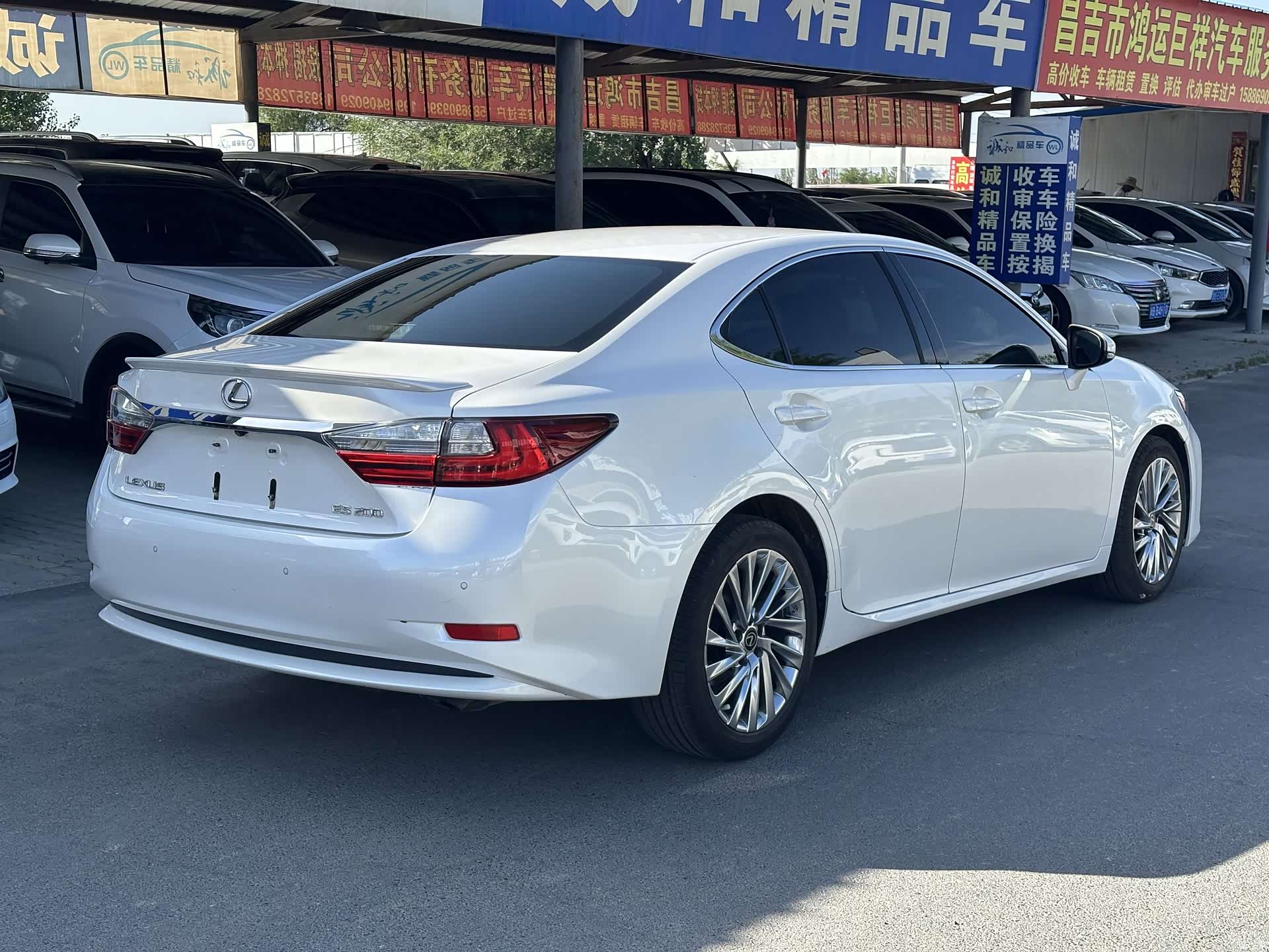 Lexus ES, 2017 9