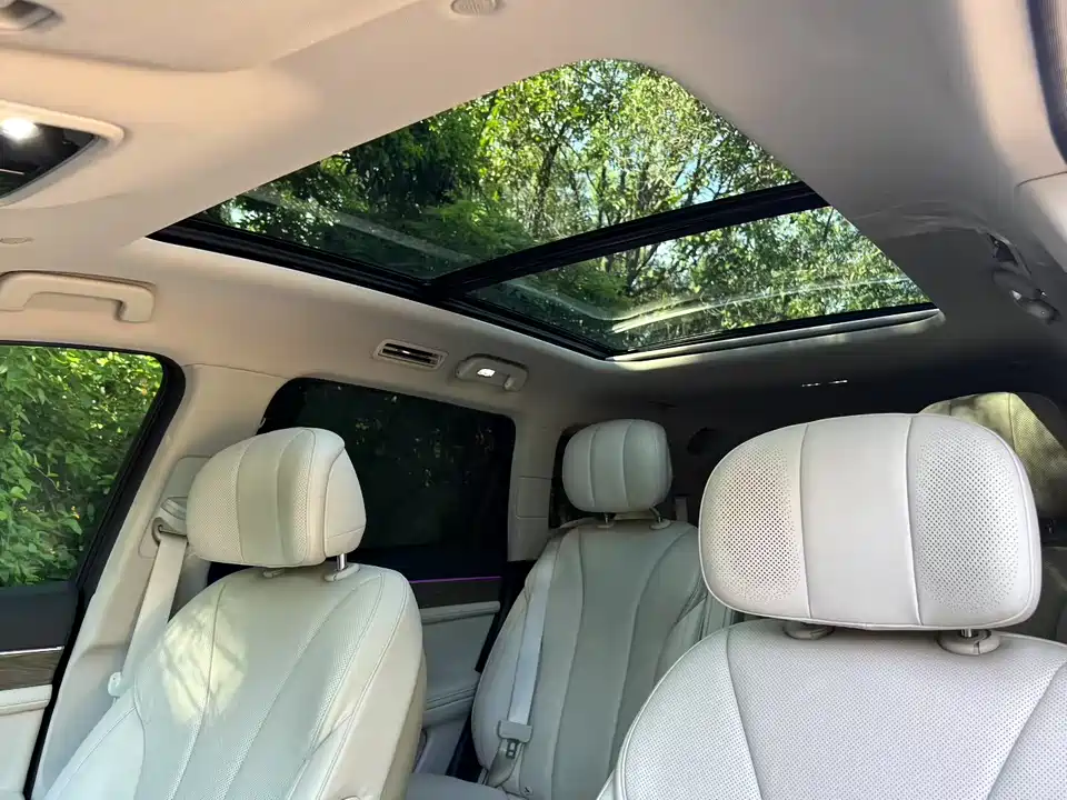 AITO Ask the world M7