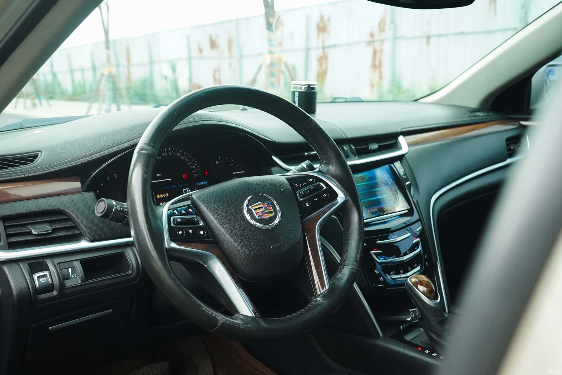Cadillac XTS, 2013 8