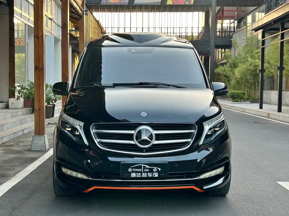 Mercedes-Benz V-class