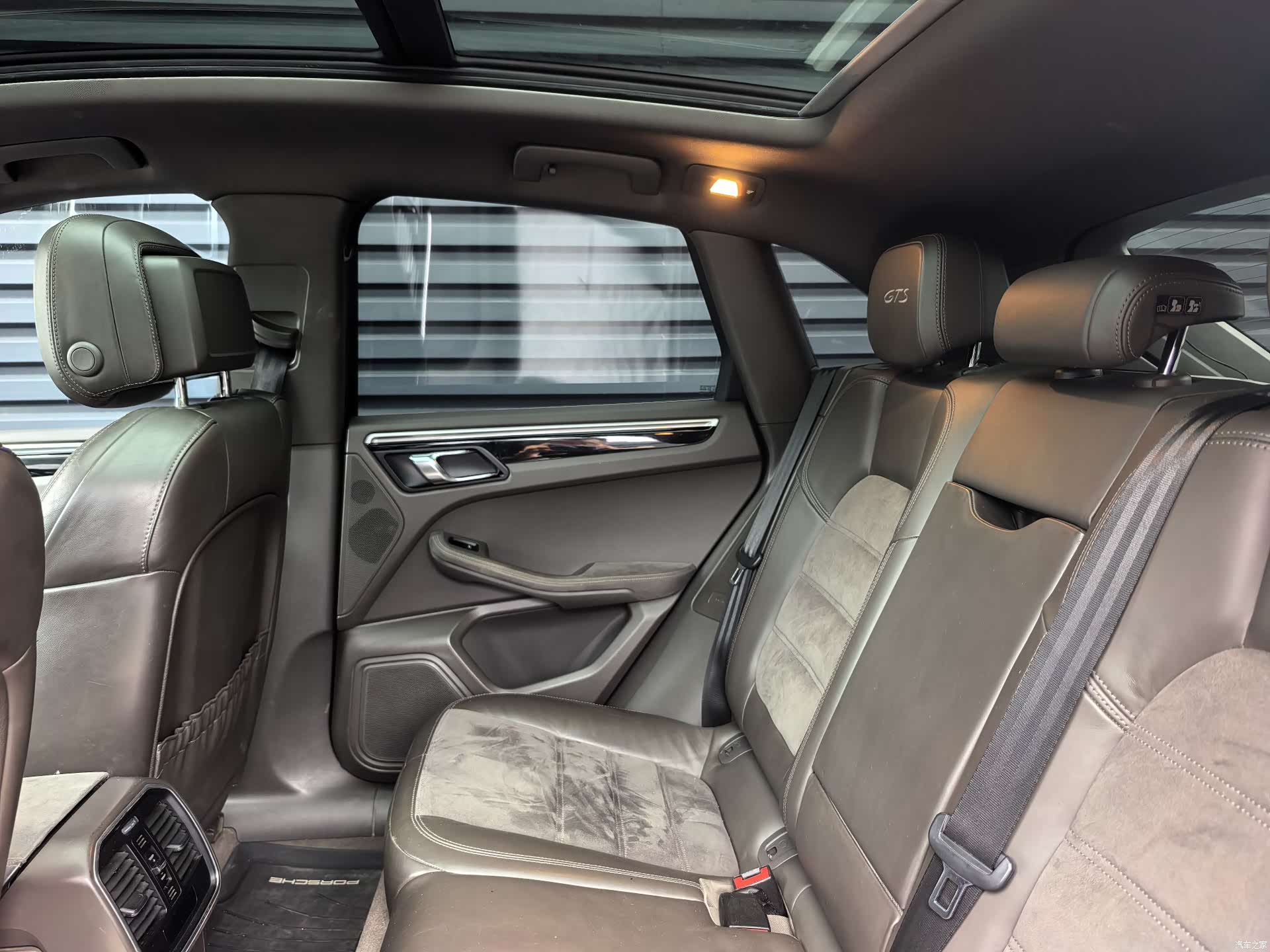 Porsche Macan, 2016 11