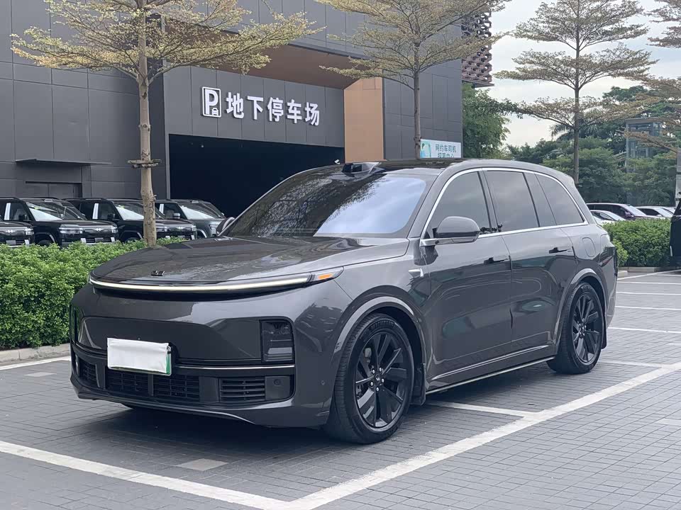 Li Auto Ideal L8