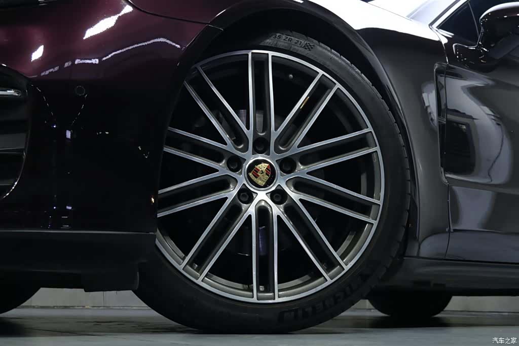 Porsche Panamera, 2022 3