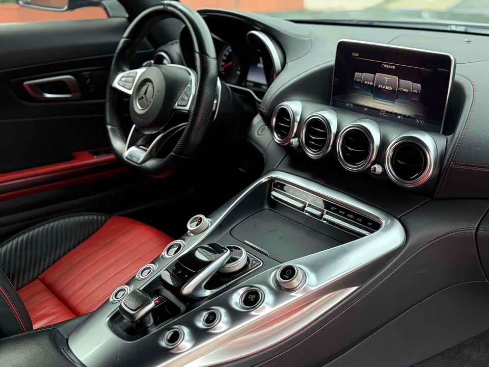 Mercedes-Benz AMG GT