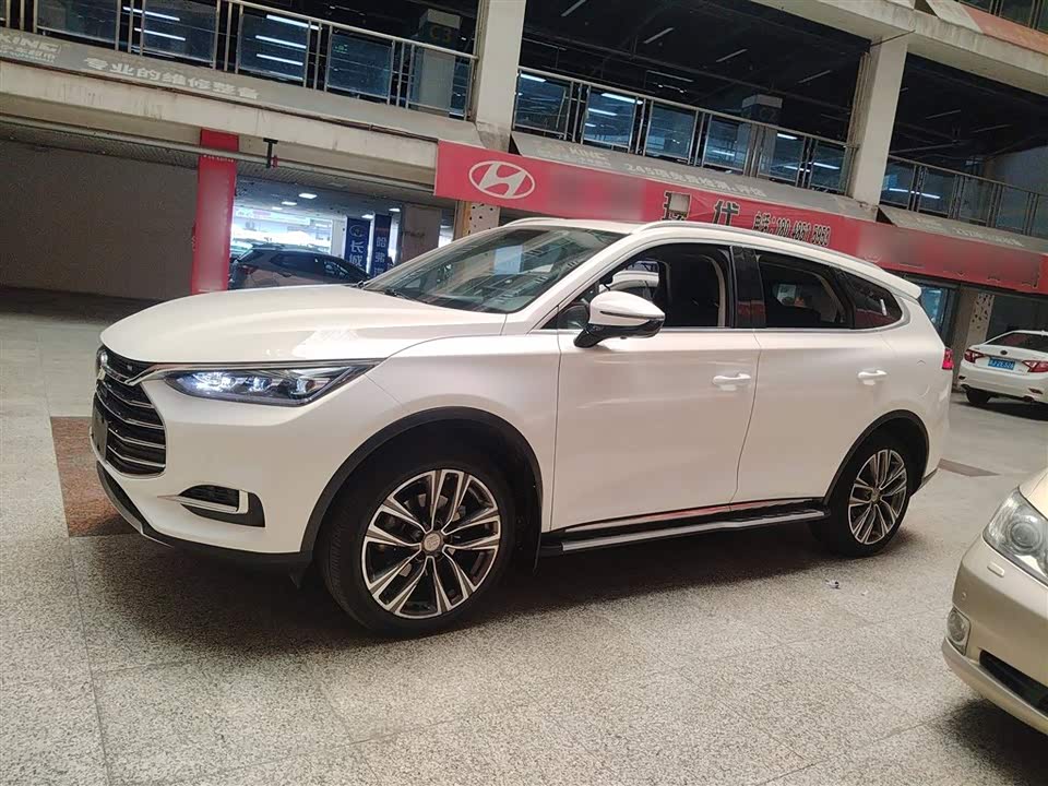 BYD Tang