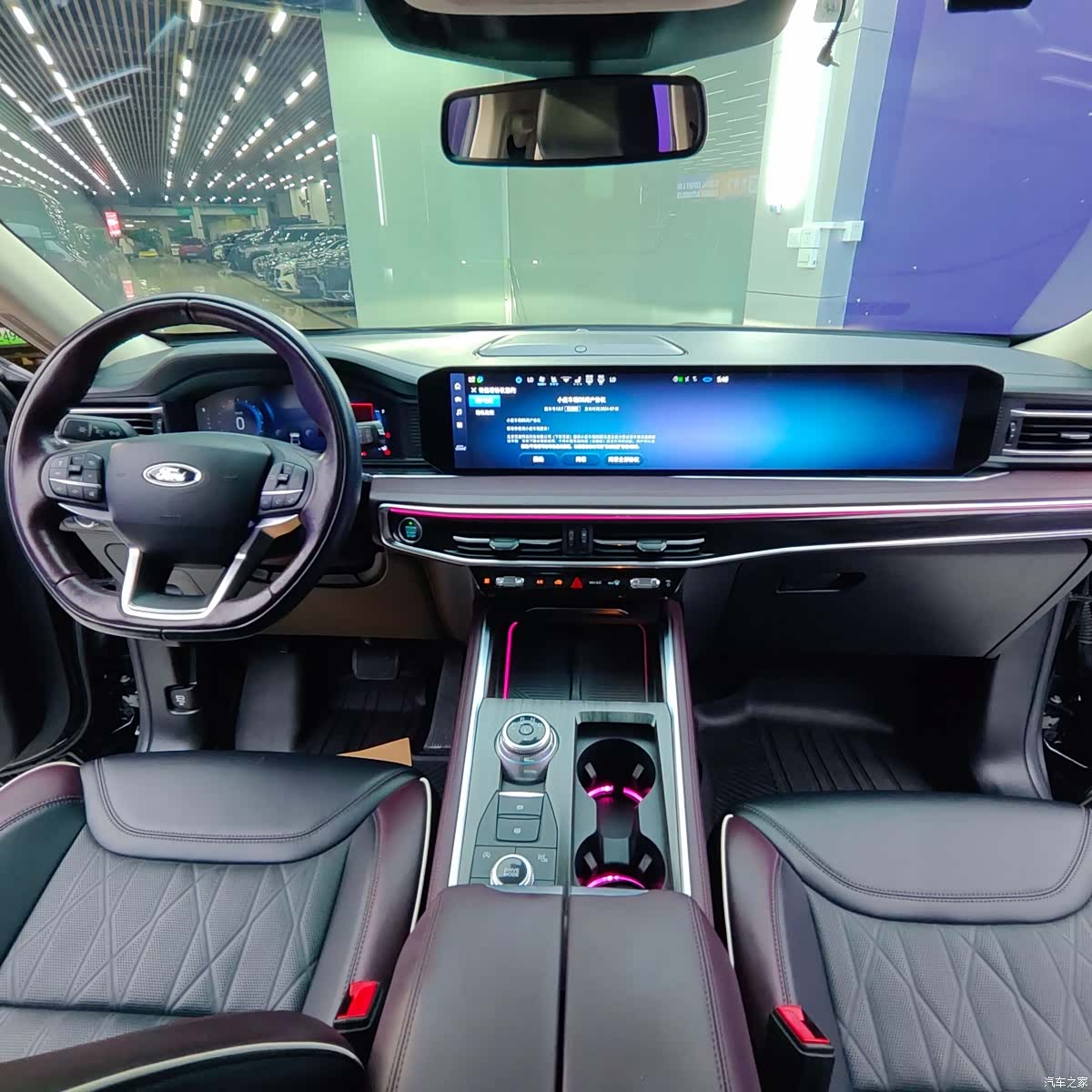 Ford Explorer, 2022 15