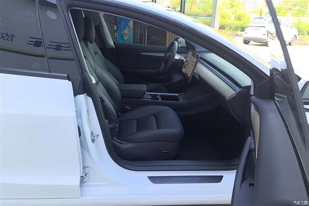 Tesla Model 3, 2023 8