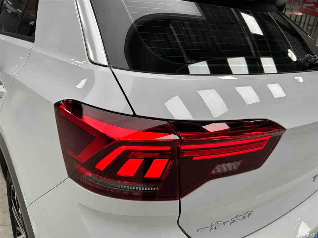 Volkswagen T-ROC, 2022 19