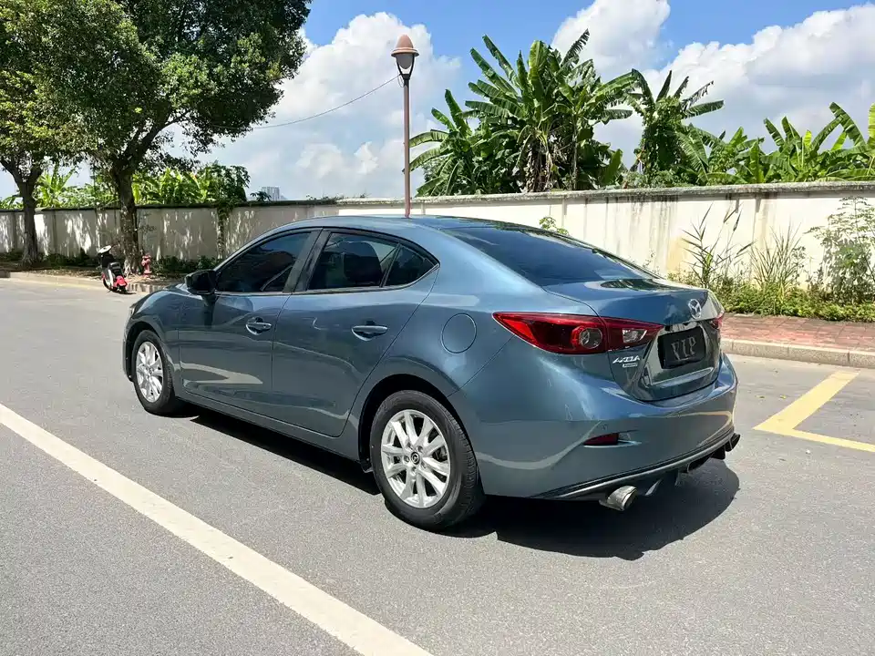 Mazda 3 Angkesaila