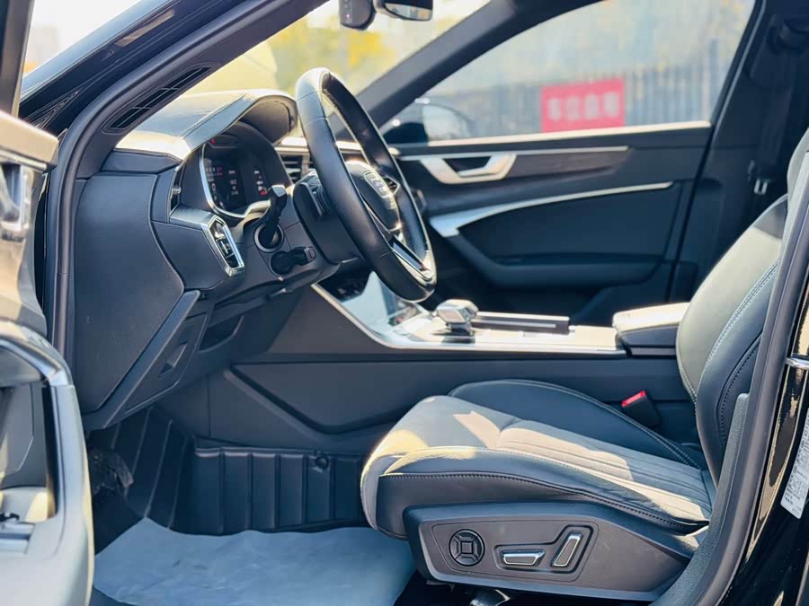 Audi A6L 2024, фото 4