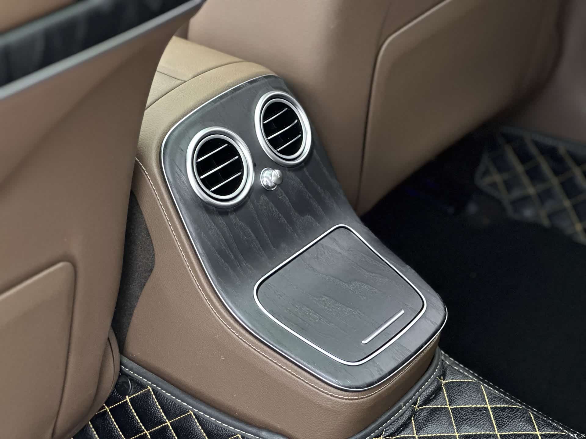 Mercedes-Benz E-Class, 2021 13