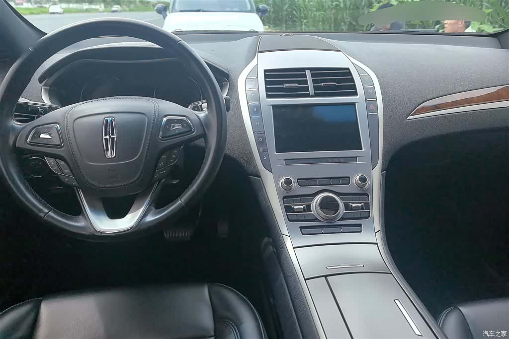 Lincoln MKZ, 2020 12