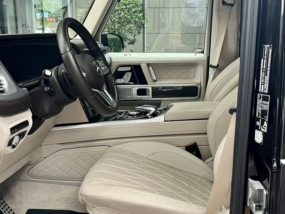 Mercedes-Benz G-class