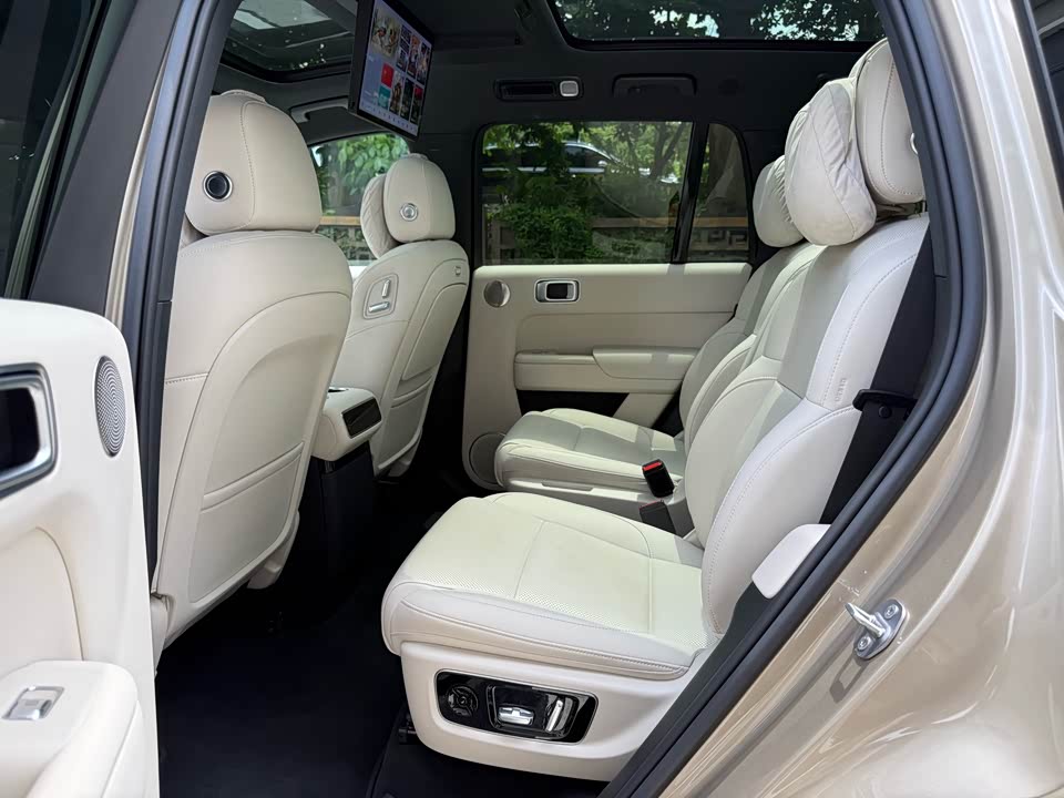 Li Auto Ideal L8