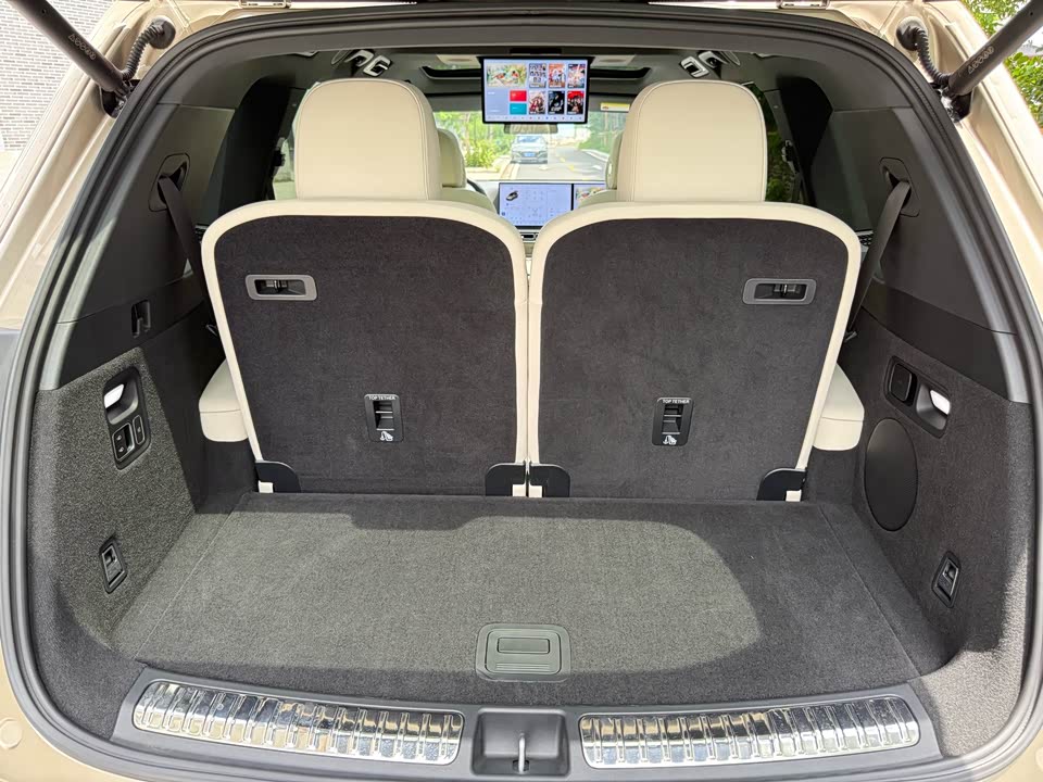 Li Auto Ideal L8