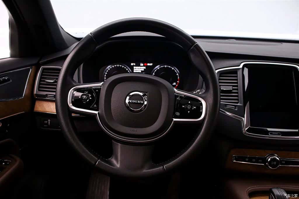 Volvo XC90, 2021 7