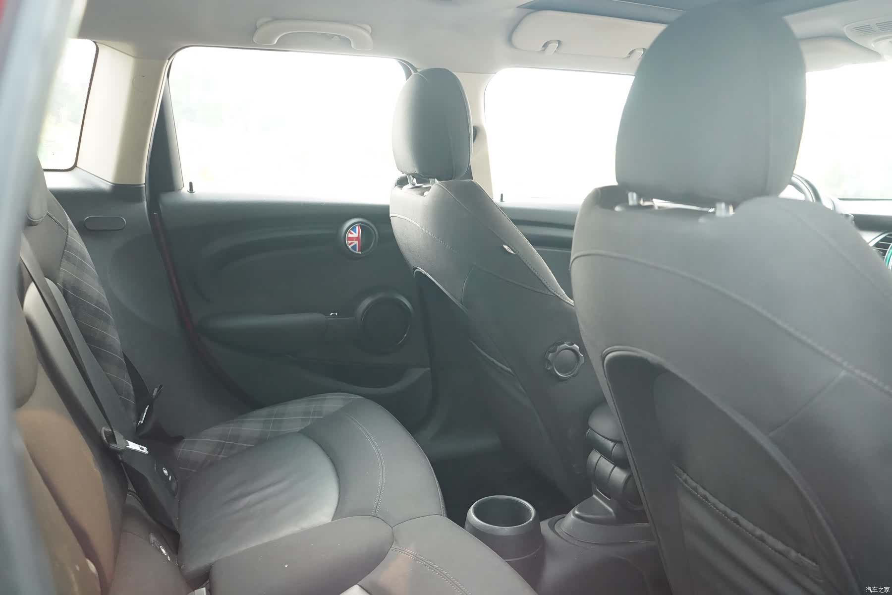 Mini Cooper, 2015 16