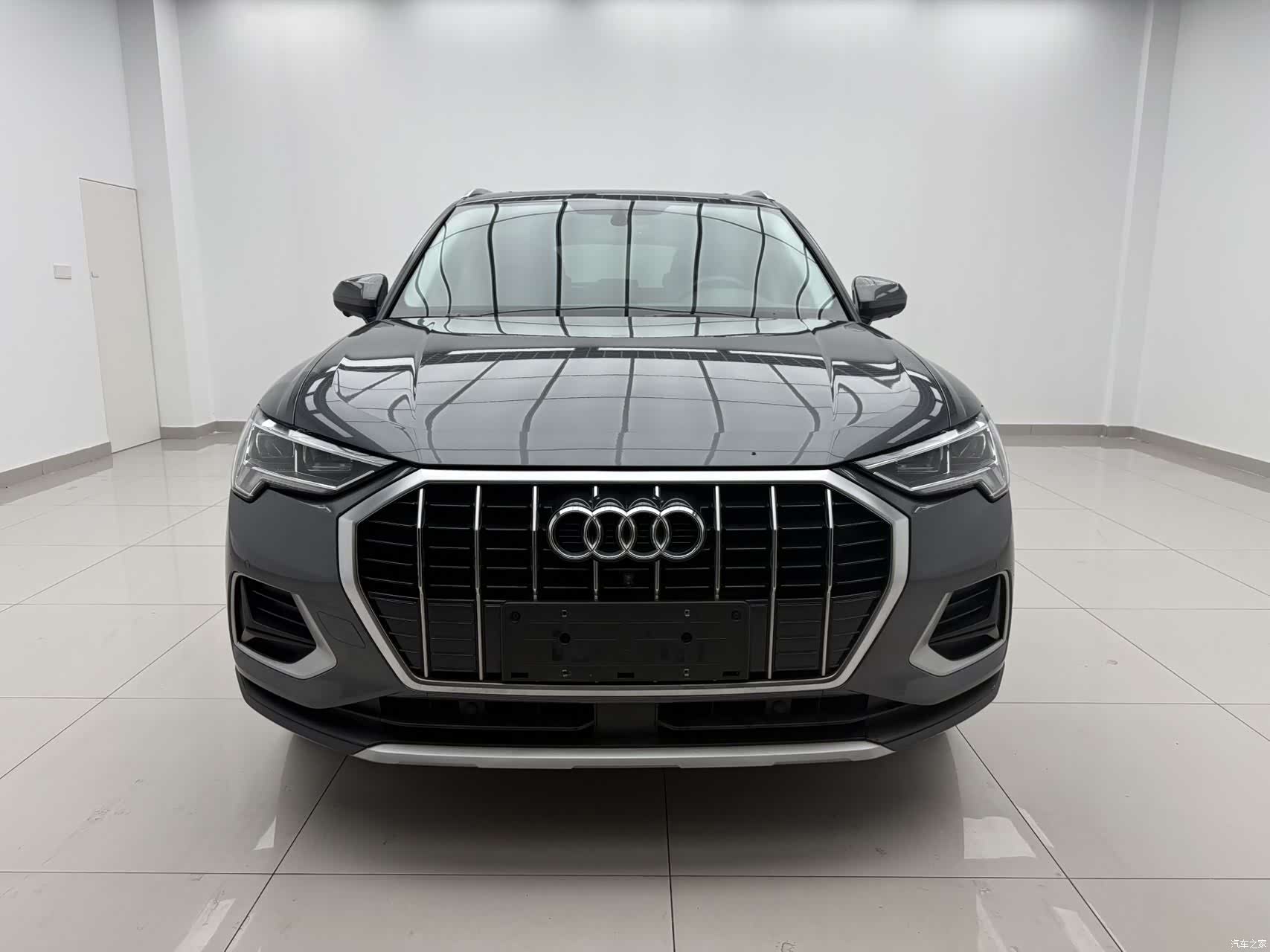 Audi Q3, 2022 2