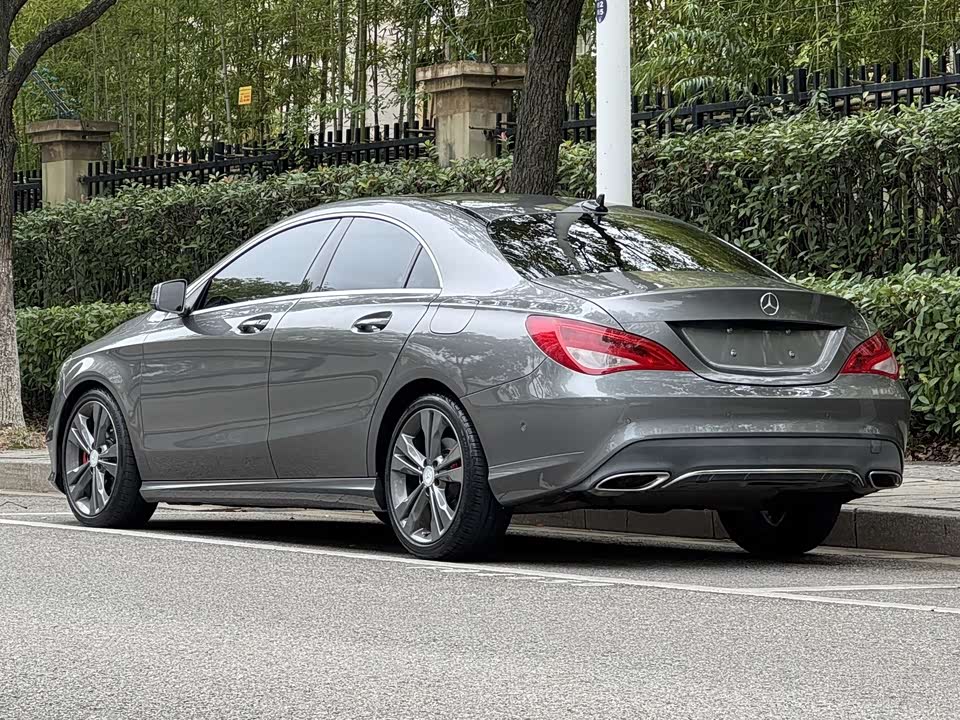 Mercedes-Benz CLA