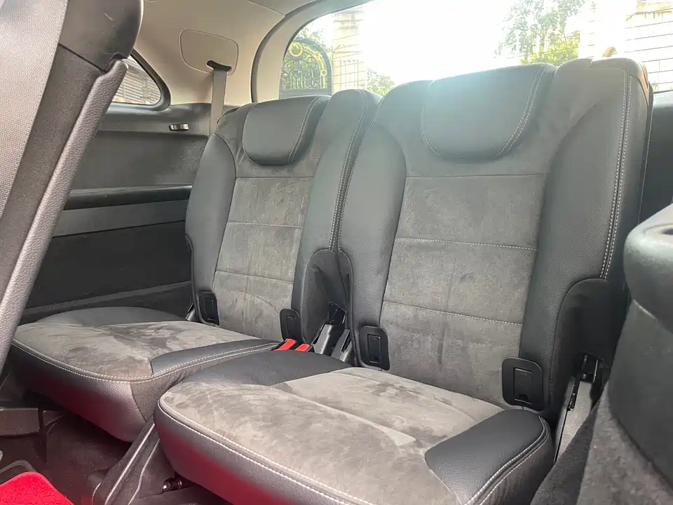 Mercedes-Benz R-class