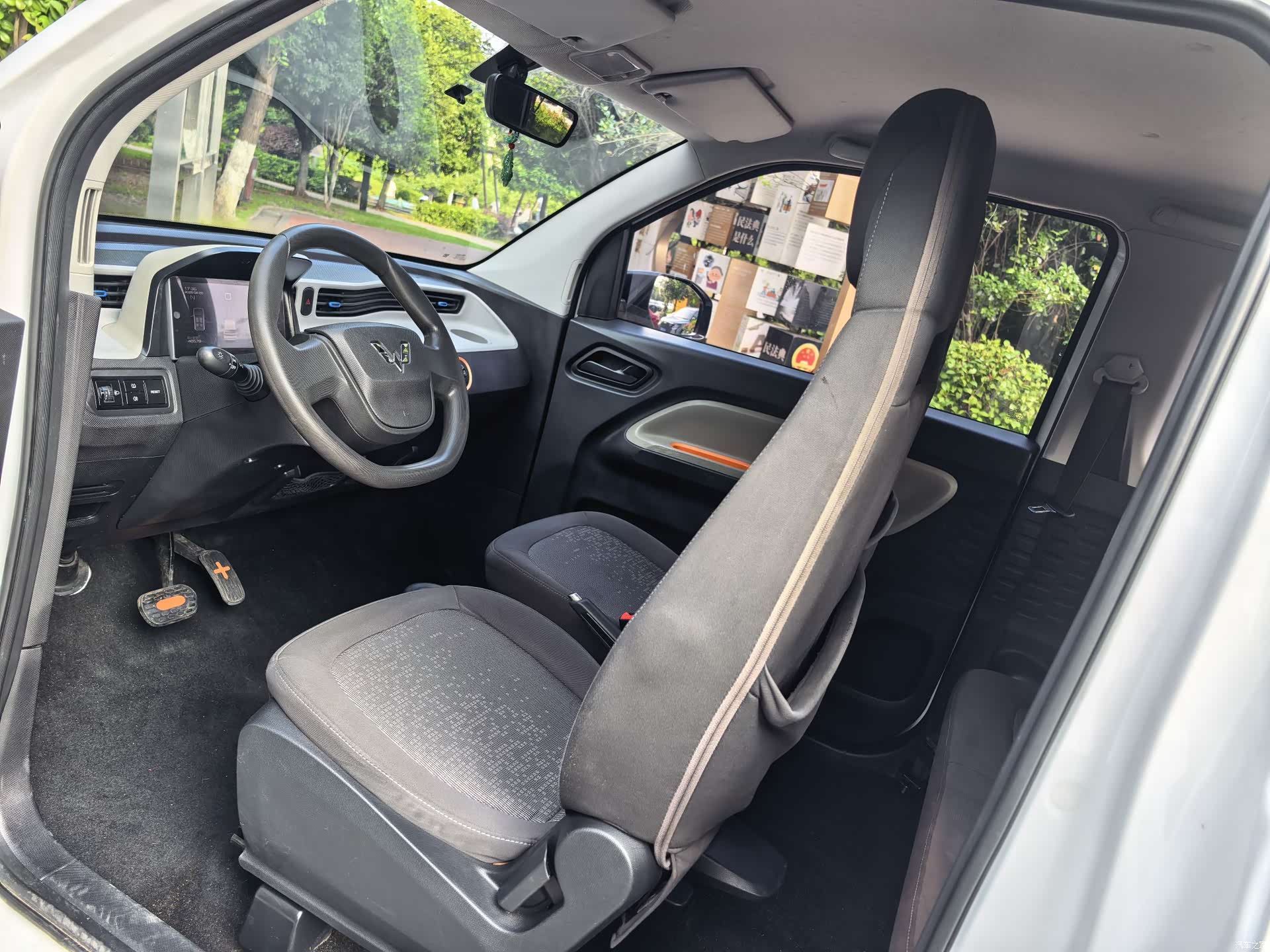 Wuling MINIEV, 2022 9