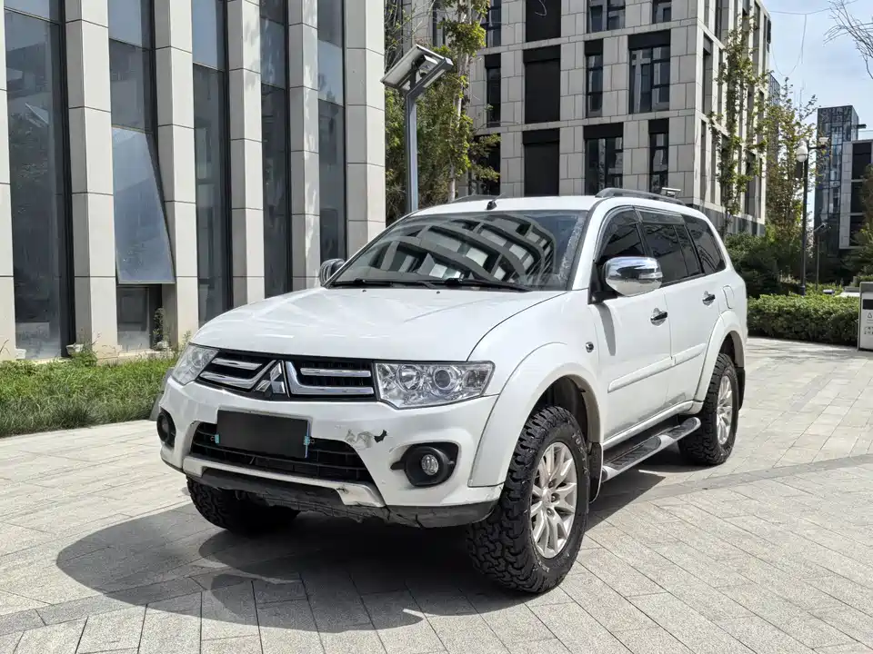 Mitsubishi Pajero Jinchang