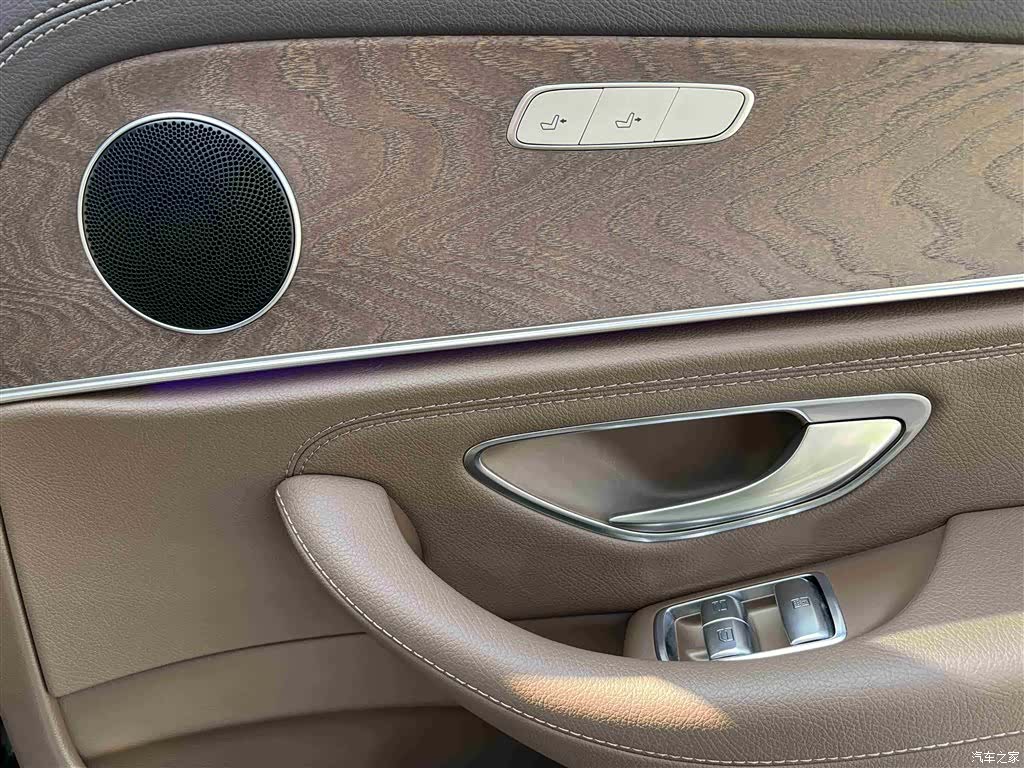 Mercedes-Benz E-Class, 2021 24