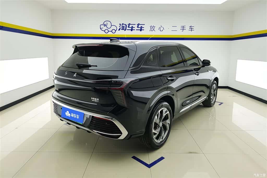 Hongqi HS3, 2024 3