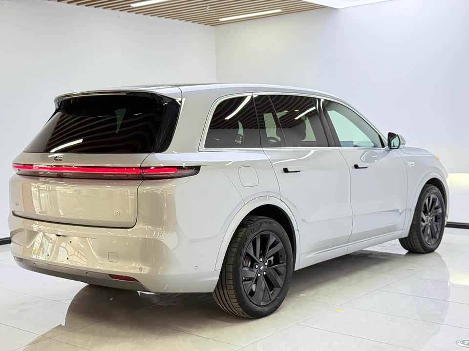 Li Auto Ideal L8
