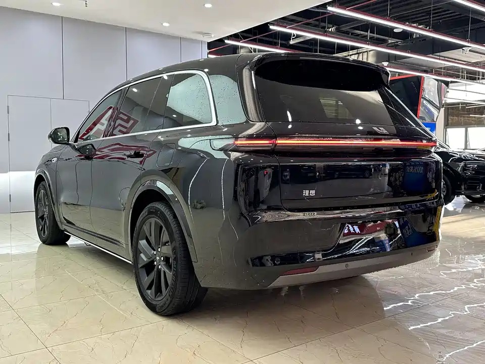 Li Auto Ideal L8