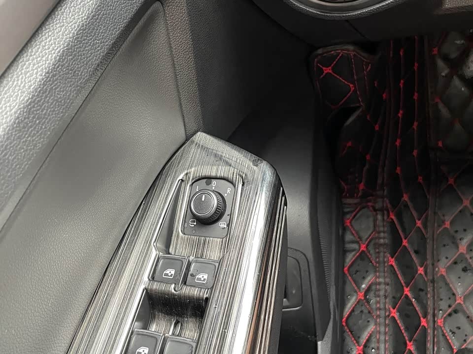 Volkswagen Tourang